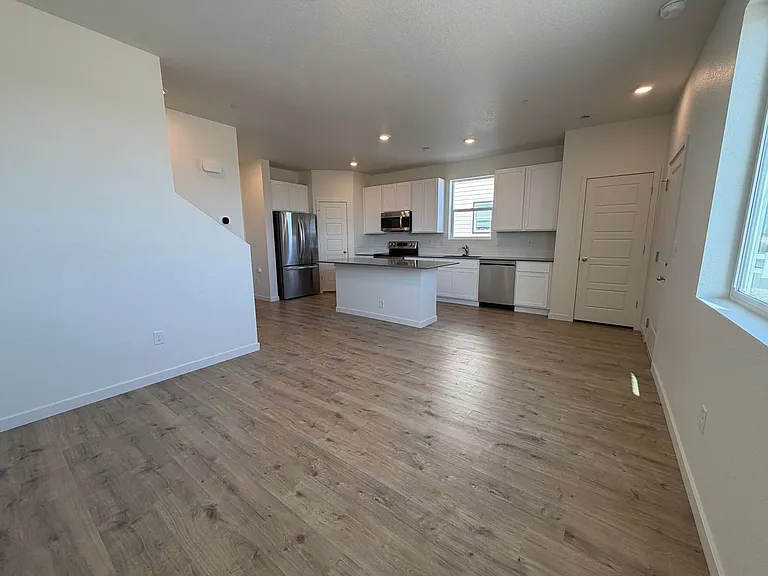 3932 Pinnacles Ct — Photo 4