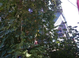 5008 11th Ave NE #A, Seattle, WA 98105