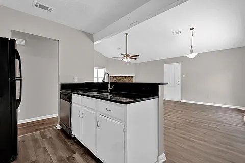 4th image of 1774 Northwick Pl