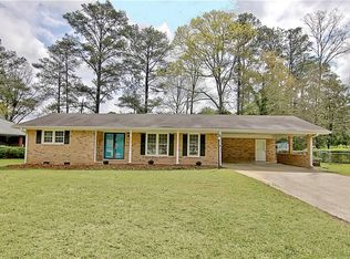 4710 Navaho Cir, Atlanta, GA 30349