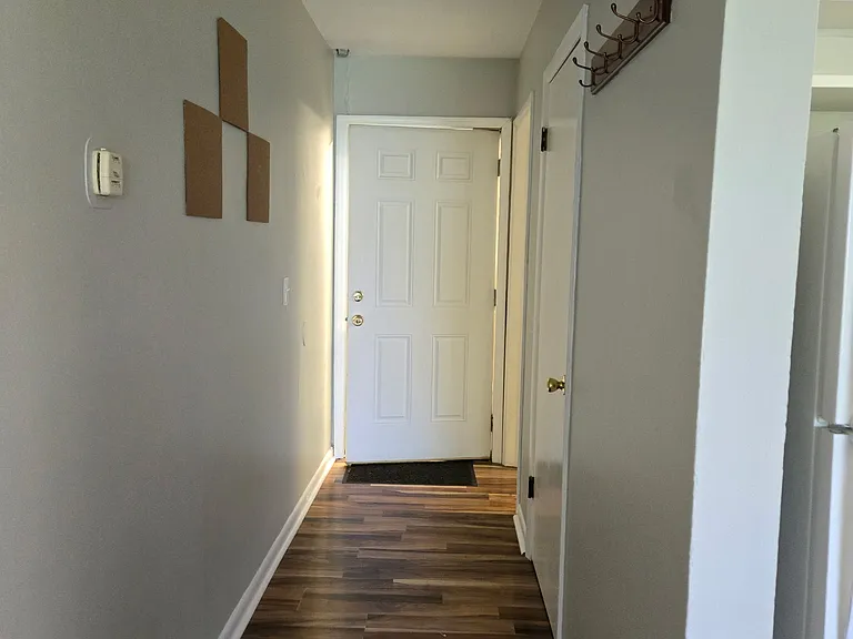 220 S Champion Ave #6 — Photo 3
