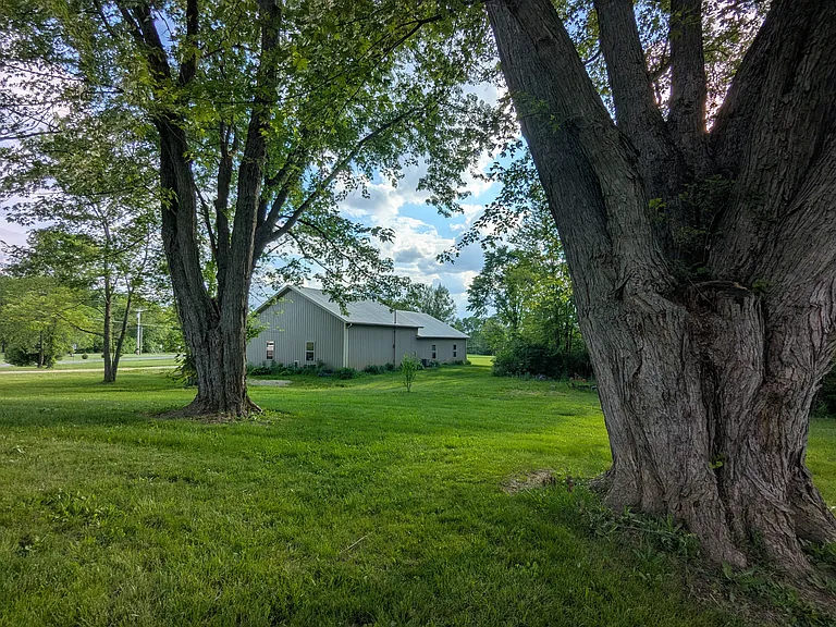 12960 Taylor Rd — Photo 2