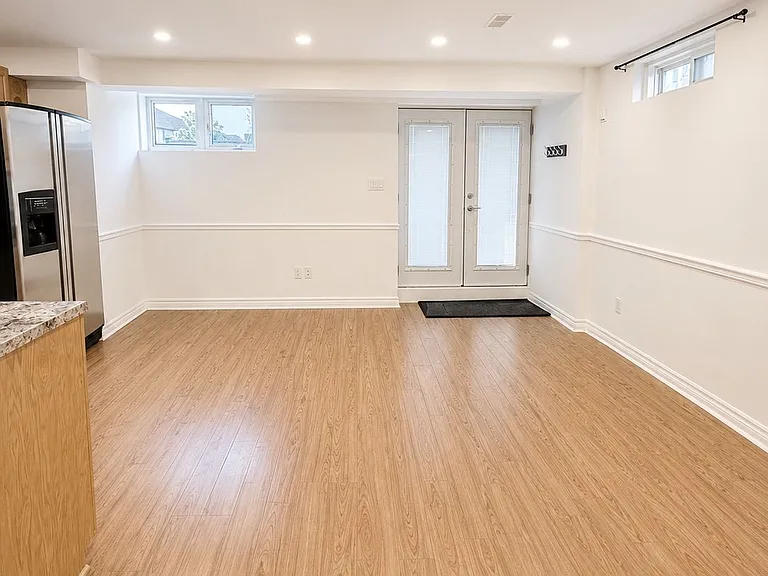 4 Mosely Cres #BASEMENT — Photo 4