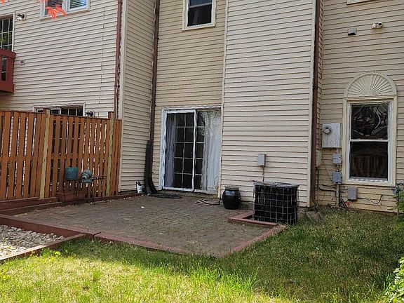 3rd image of 6563 Tartan Vista Dr