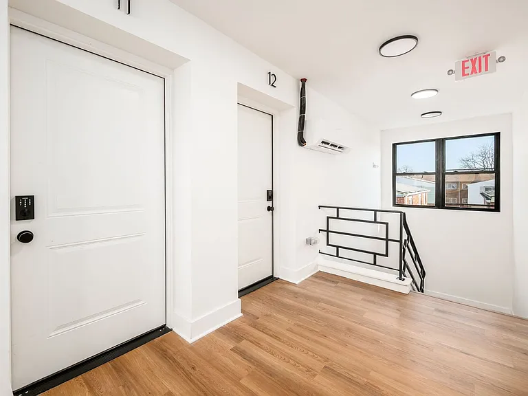 1656 E Livingston Ave #12 — Photo 9