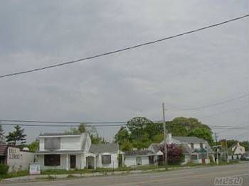 1st image of 465 Montauk Hwy