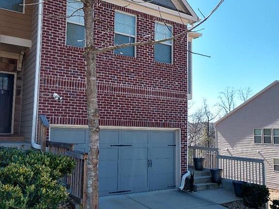 2nd image of 1720 Paxton Dr