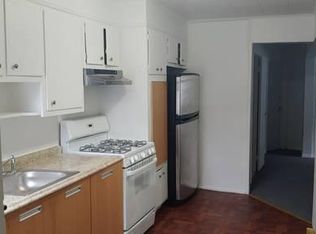 9711 123rd St, South Richmond Hill, NY 11419