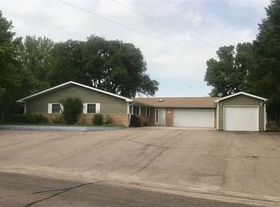 443 S Maloney Dr, North Platte, NE 69101