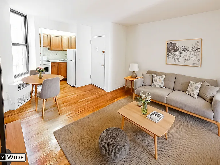 330 E 93rd St #5C — Photo 1
