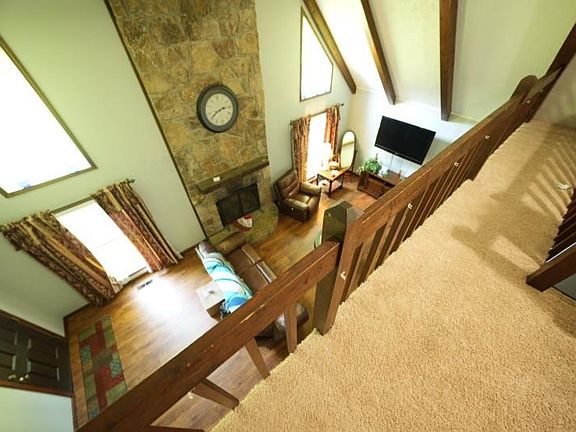 5th image of 209 Hiram Way