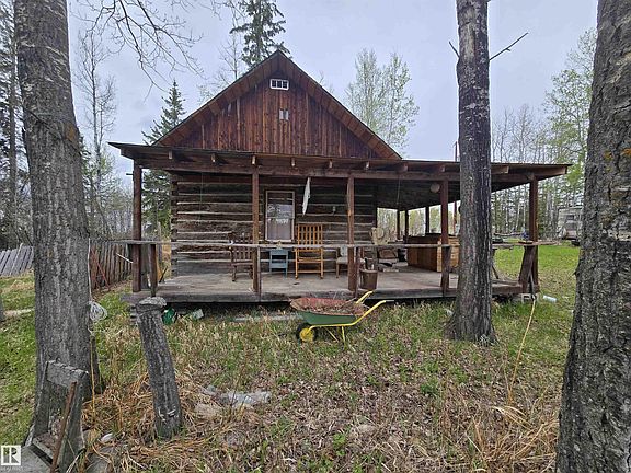 3rd image of 6021 Township Rd #571
