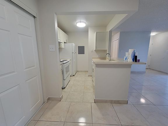 3rd image of 3806 Hideaway Bay Blvd Unit 203