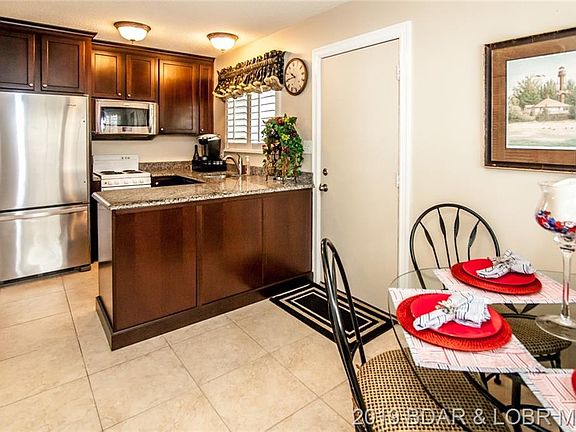 3rd image of 6500 Saint Moritz Dr Unit C4