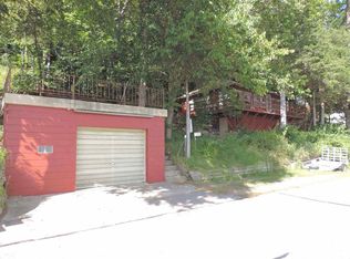 W10670 Tipperary Rd, Poynette, WI 53955