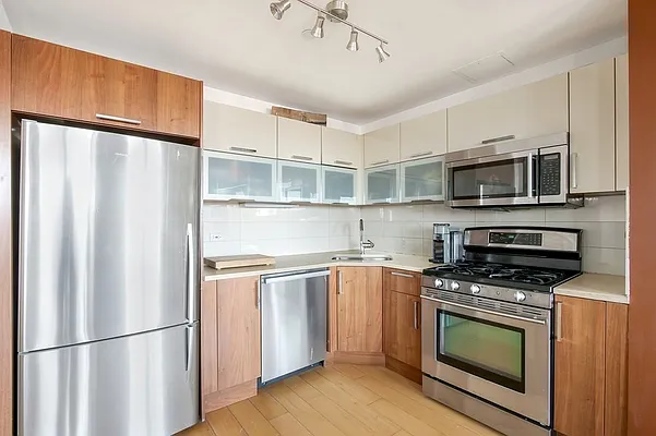 Sold by Compass | media 3