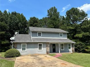 2585 New Rd W, Riverdale, GA 30296