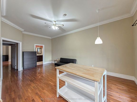 5th image of 72 Snively St