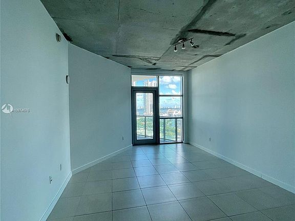4th image of 3301 NE 1st Ave APT H1606