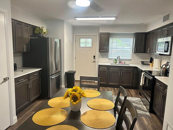 3rd image of 1055 S Kentucky Ave APT 1