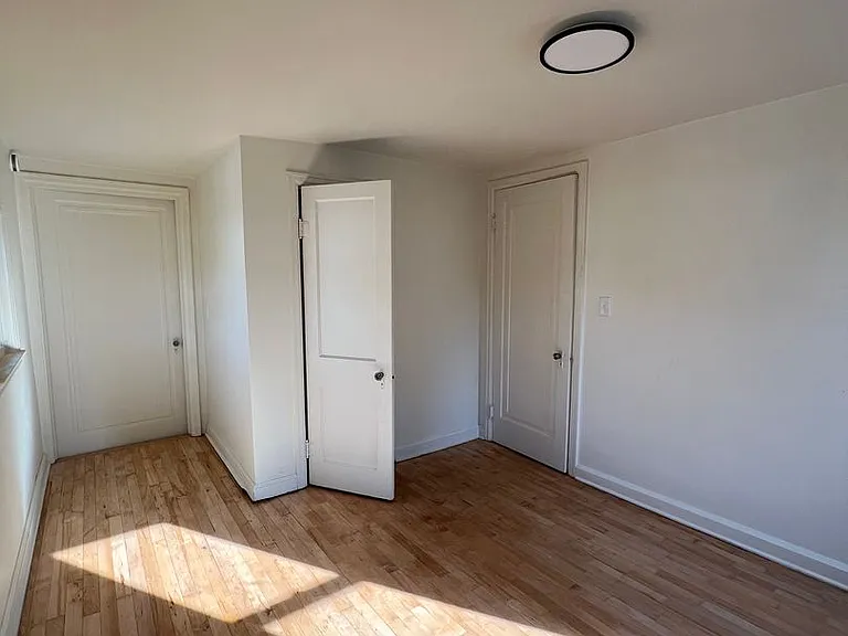 1511 Oregon St — Photo 15