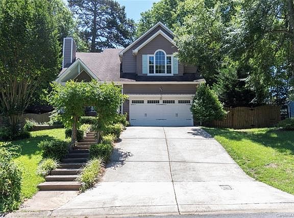2nd image of 2430 Torrington Ln