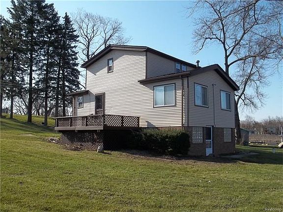 4th image of 3701 Woodland Dr