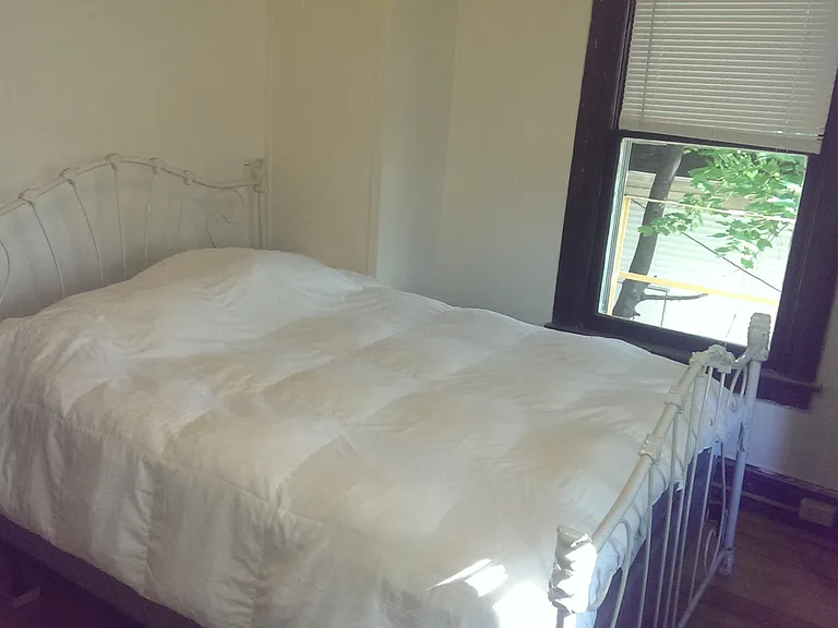 Rooms for Rent in Central Collegetown at 301 Dryden — Photo 26