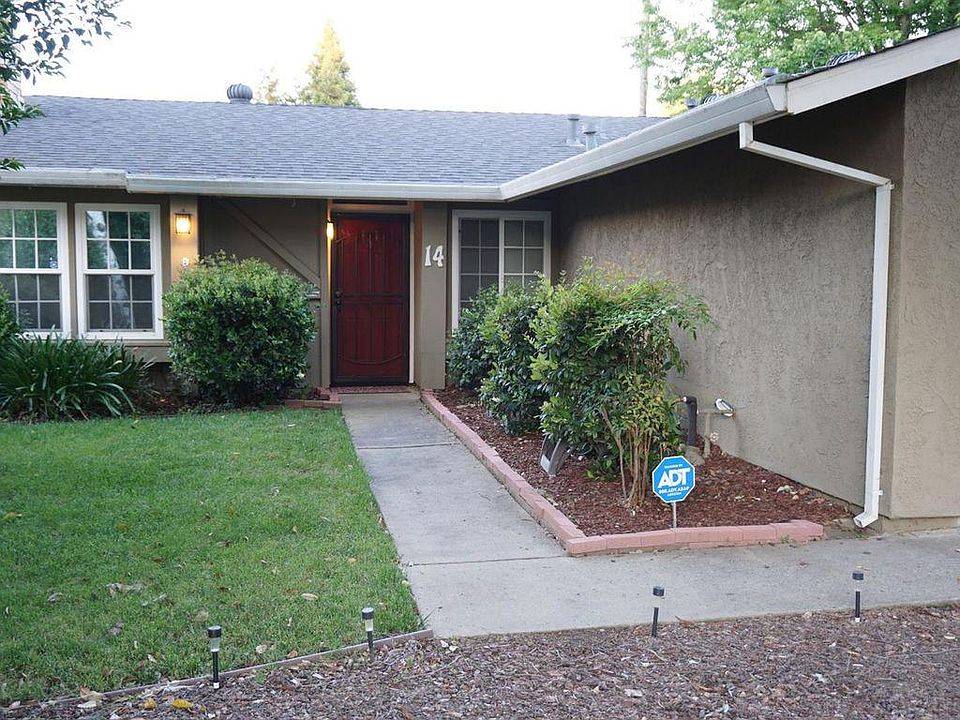1st image of 14 Corkwood Ct