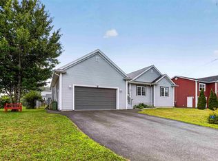 7 Vernon Ct, East Hants, NS B2S 0A1