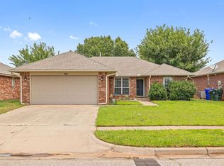 905 Shadowhill St, Norman, OK 73071