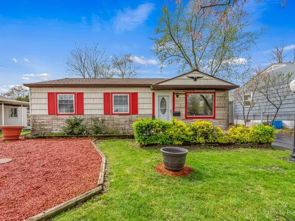 710 Lyman St, West Chicago, IL 60185