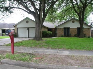 619 Meadowbriar St, League City, TX 77573