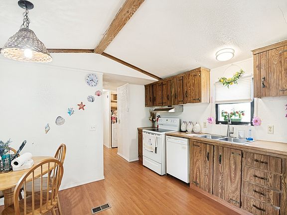 4th image of 117 Prairie Dr