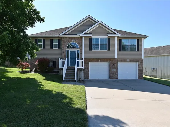 5043 NW Woodside Dr, Riverside, MO 64150