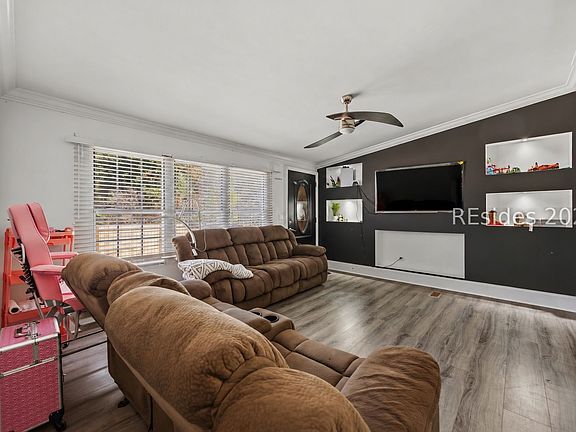 2nd image of 8036 Purrysburg Road