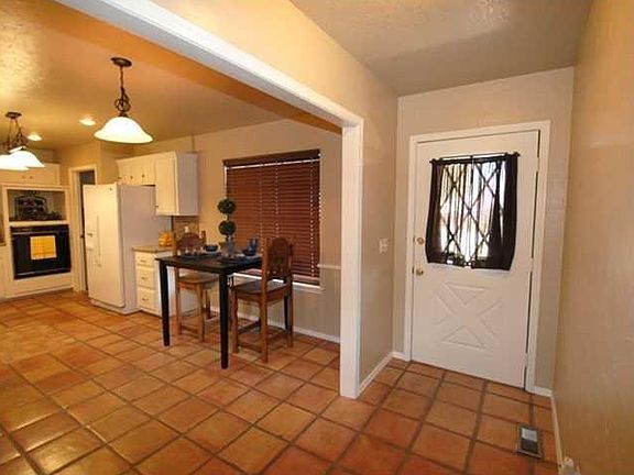 4th image of 11128 NW 112th St