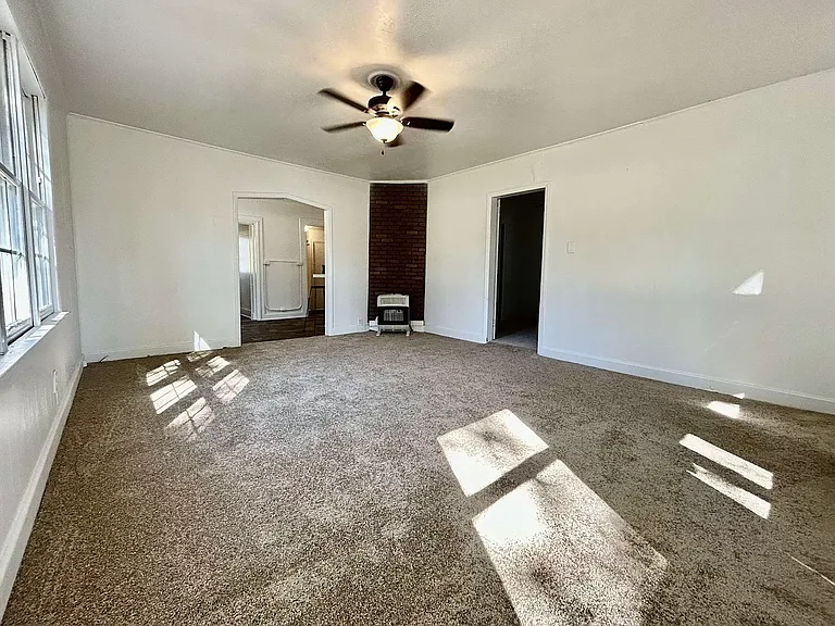 3195 Deep River Rd — Photo 1