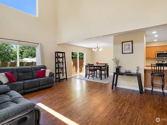 4th image of 8135 Westcott Lane SE