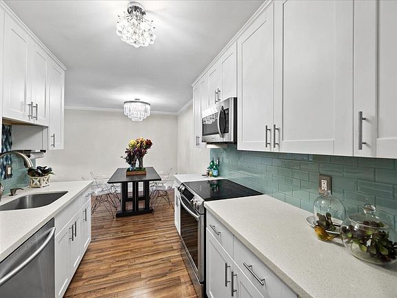 5th image of 1031 Cherry Ave APT 75