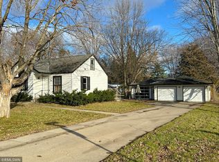 95 Myrtle Ave S, Annandale, MN 55302