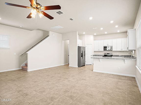 4th image of 518 Venetian Palms Blvd