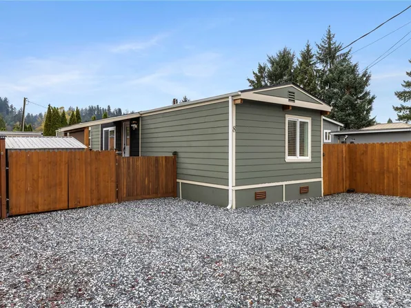 322 Chicago Boulevard S #8, Pacific, WA 98047