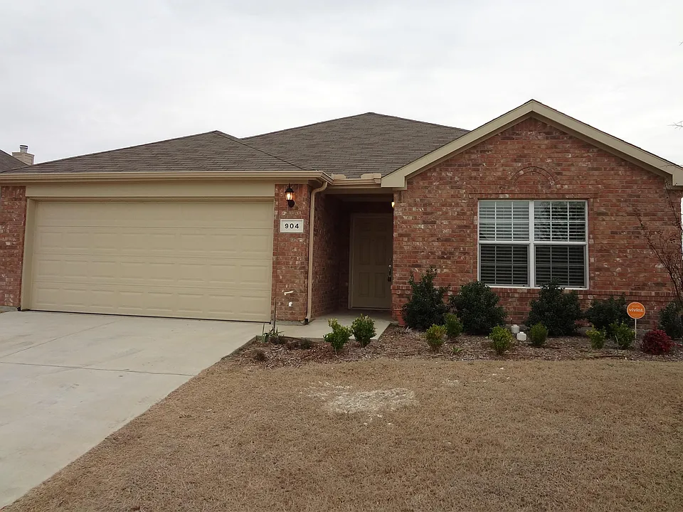 904 Mazatlan Ct