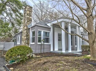 1514 S Rock Hill Rd, Saint Louis, MO