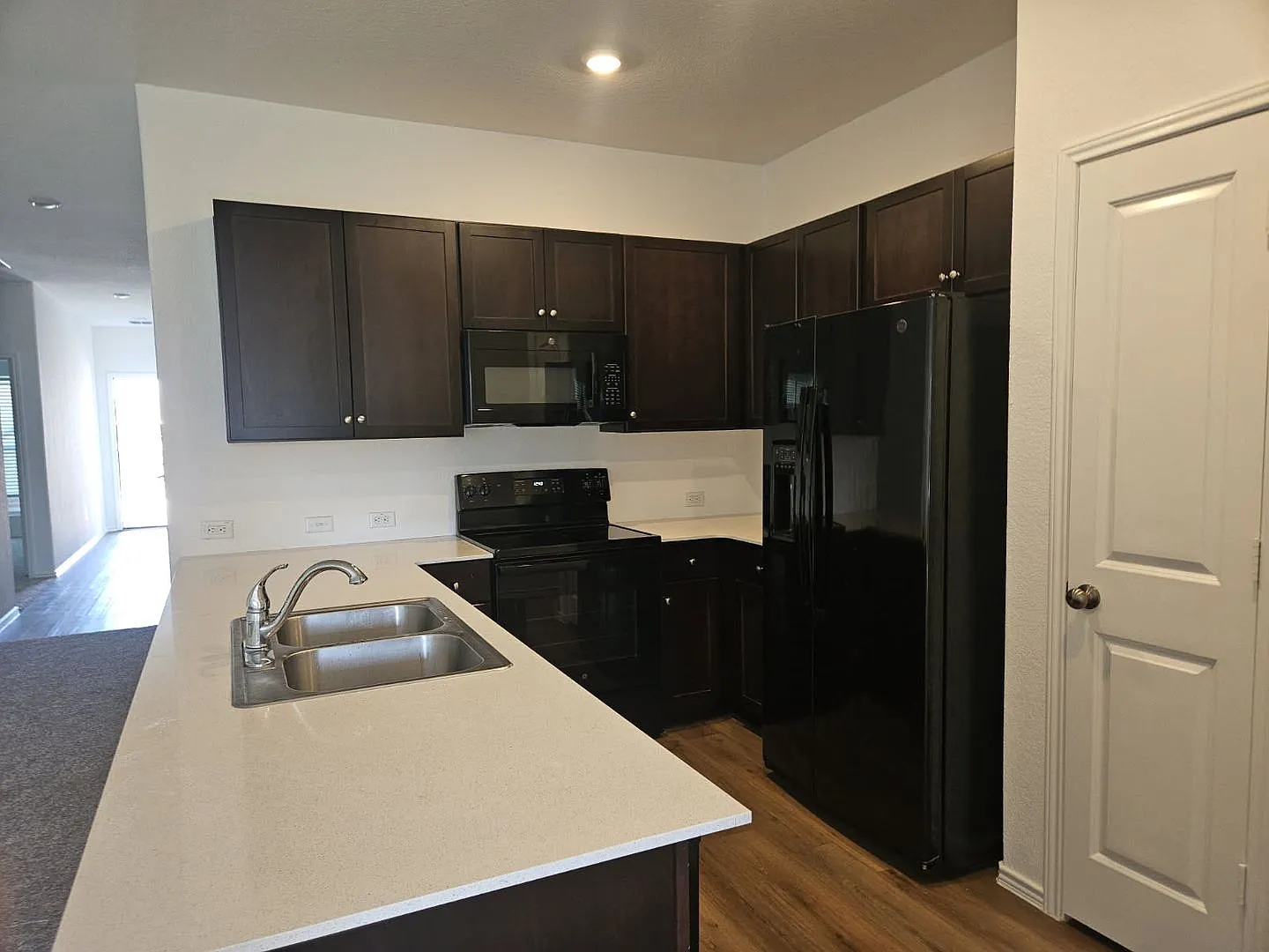 Jarrell- Sfh — Photo 3