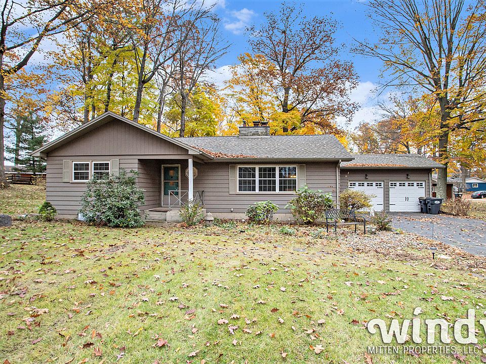 1st image of 4756 Woodland Ct