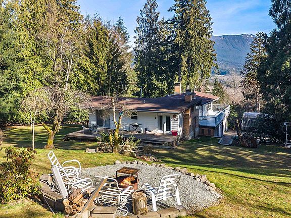 3rd image of 4895 Southside Rd