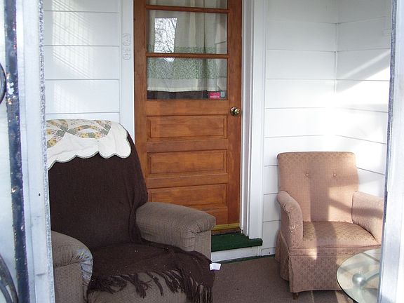 Front porch overlooking the river