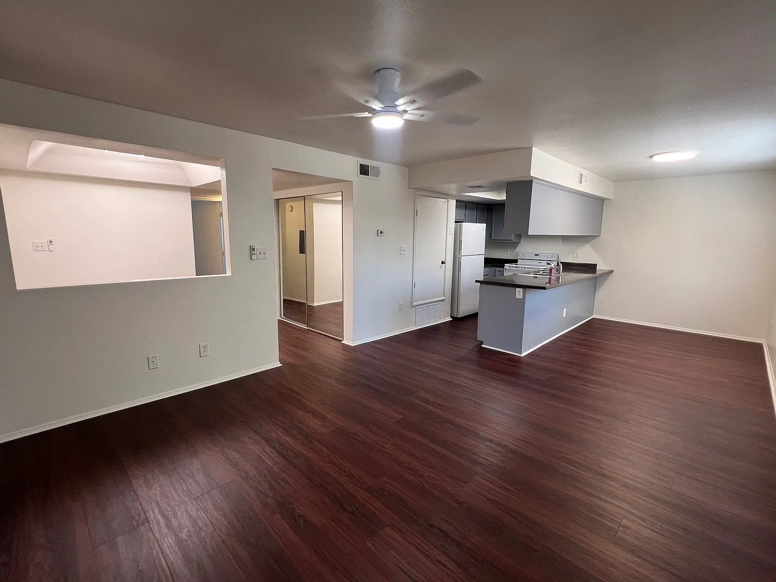 2 bed, 1022 sqft, $1,650 — Photo 2